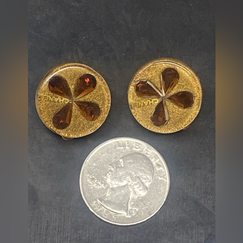 Chanel Vintage Lucite Amber Four Leaf Clip On Earrings - Picture 7 of 16